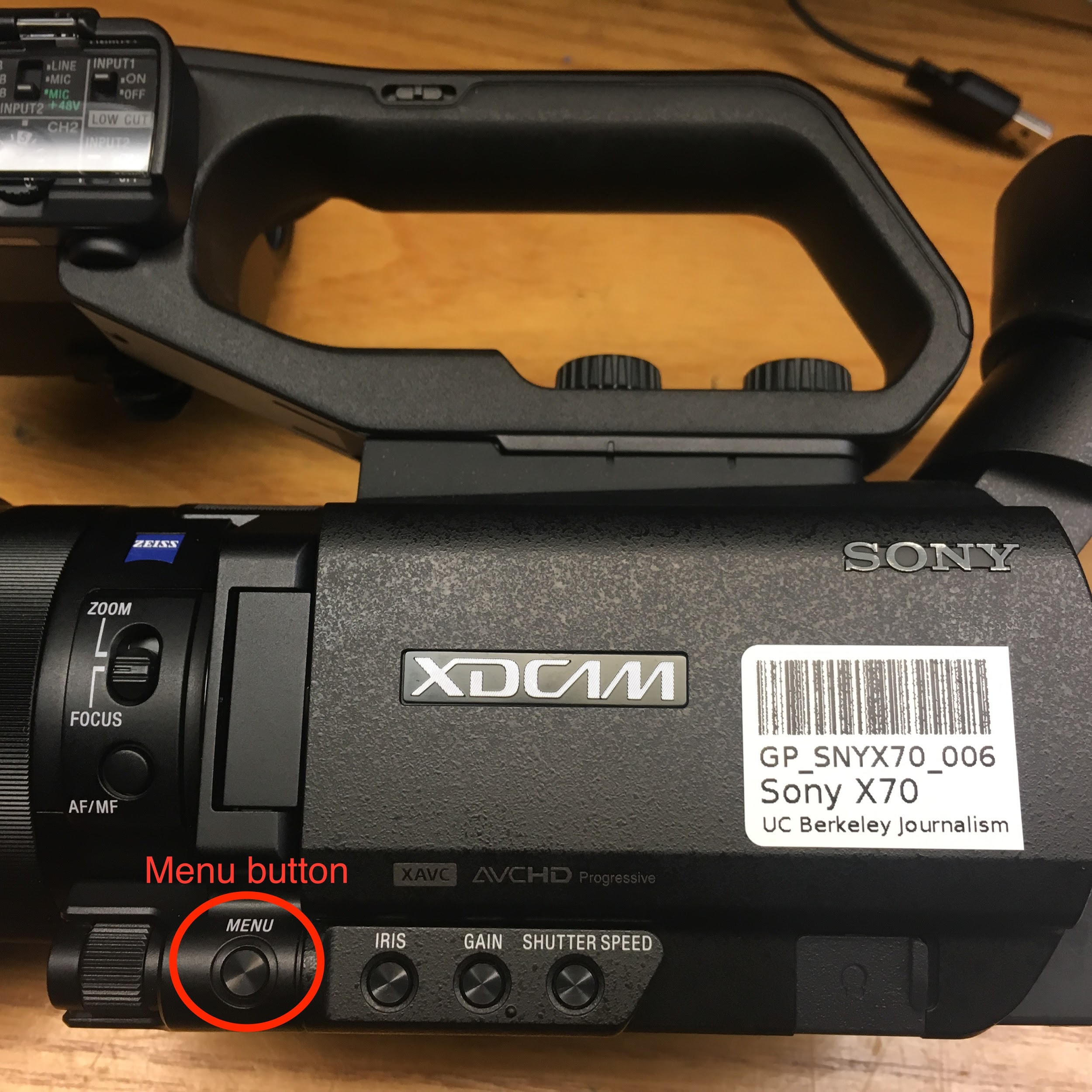 Streng repertoire Teken Sony X70 Video Camera Tutorial | UC Berkeley Advanced Media Institute